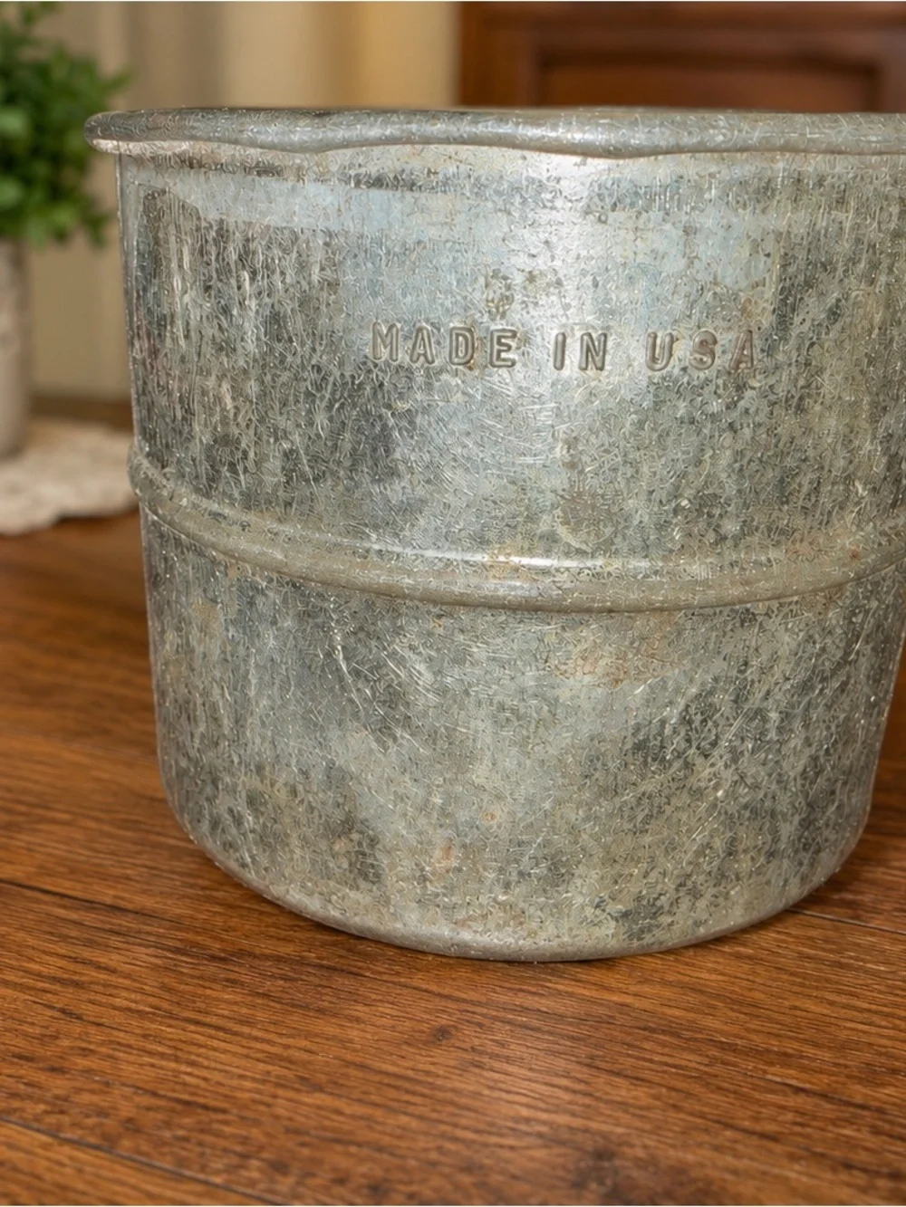 Vintage 2 Cup Metal Flour Sifter Two Cups Full One Cup Made in USA Primitive